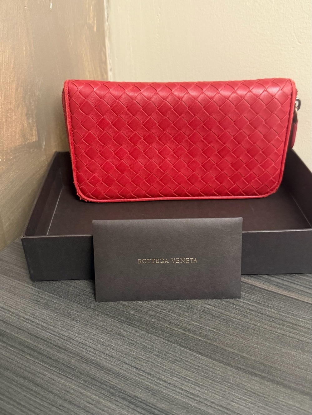 Bottaga Veneta Red Woven Zip Wallet - Men Bags